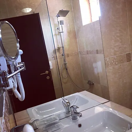 Hotel Marina Bay Mamaia Nord 3*