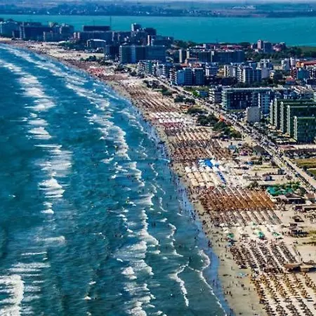 Marina Bay Mamaia Nord 3*