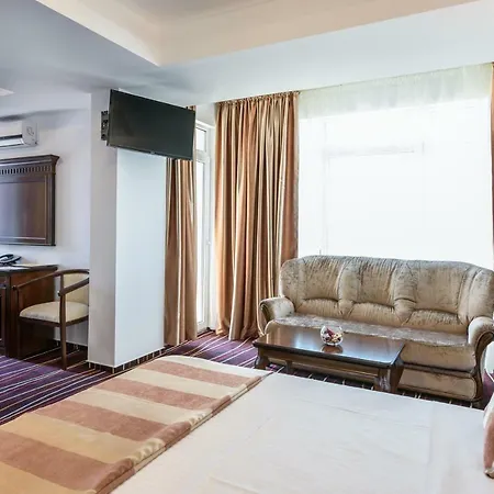 Marina Bay Boutique Hotel Mamaia