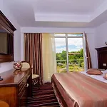 Marina Bay Mamaia Nord Hotel