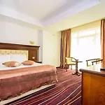 Hotel Marina Bay Mamaia Nord 3*
