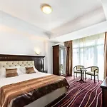 Marina Bay Mamaia Nord Navodari