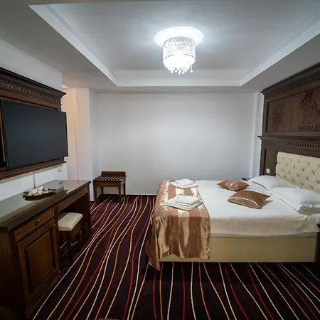 Marina Bay Mamaia Nord 3*