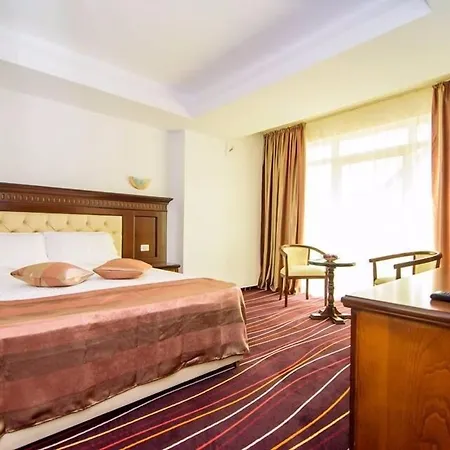 Hotel Marina Bay Mamaia Nord 3*