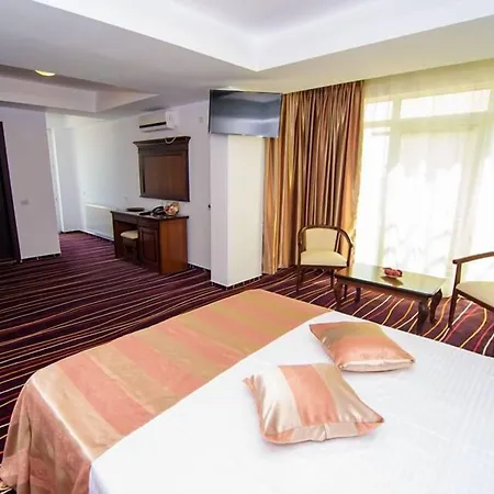Marina Bay Mamaia Nord Hotel