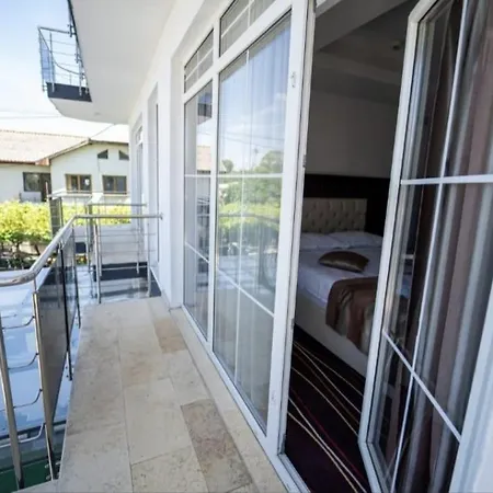 Marina Bay Mamaia Nord Hotel